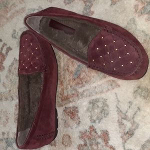 Naturalizer  size 7 wine with gold stud detailing